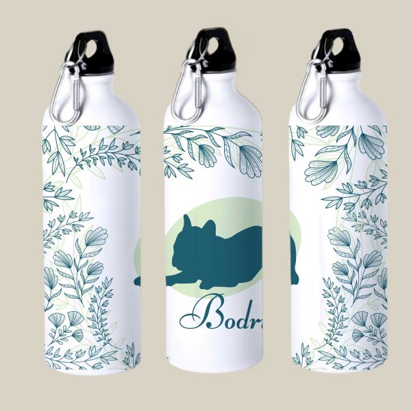 Francia bulldogos kulacs zöld növényekkel és névvel